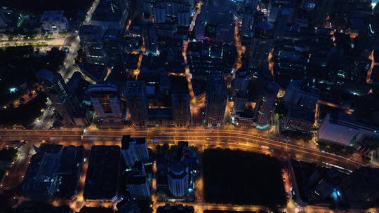 俯拍清晨城市道路交通路网