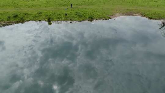 矿泉水沟夏季原始森林湖泊素材4k30p