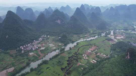 广西桂林遇龙河风景区风光