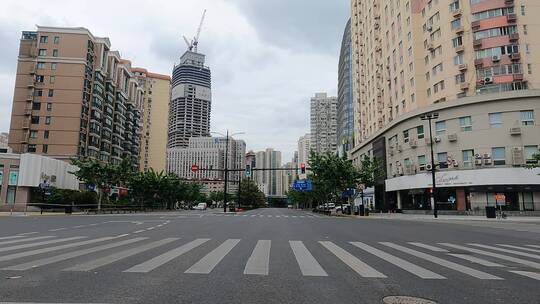 上海封城中的都市房屋建筑街道