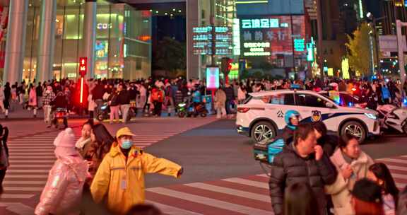 闹市夜景