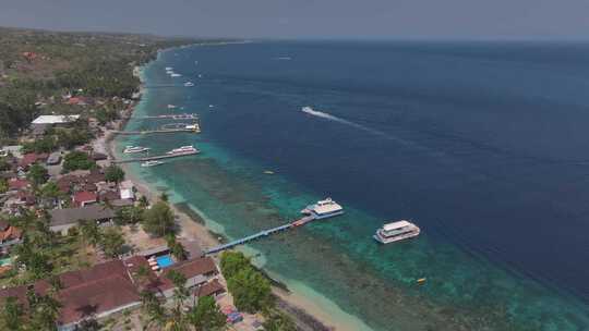 印尼巴厘岛佩尼达岛海滨风光航拍