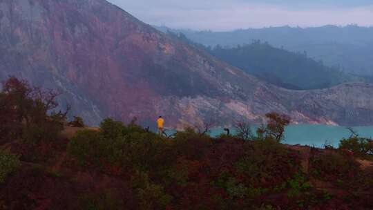 印尼宜珍火山航拍