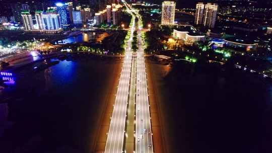中国江苏扬州明月湖夜景航拍
