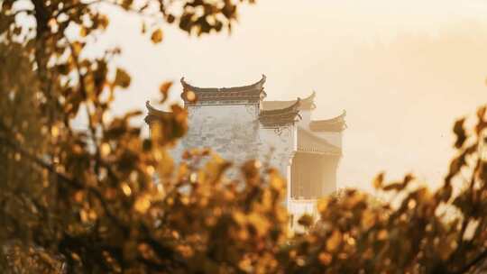 晨曦中的徽派建筑