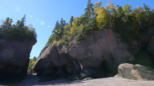 加拿大斑点岩石悬崖
