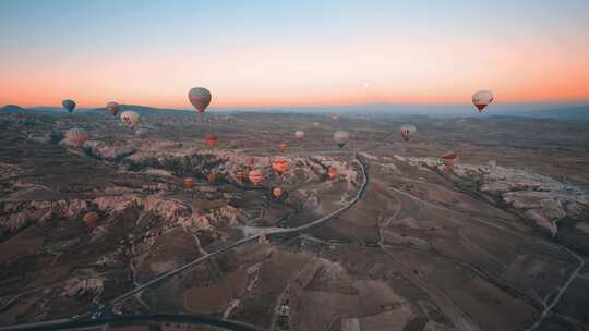 天空中飘的热气球视频素材模板下载