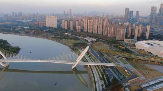 航拍南京之眼步行桥地标建筑
