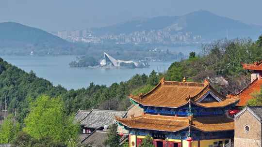 航拍春天云龙湖风景区兴化禅寺,徐州寺庙