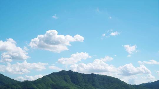 蓝天白云山延时日系小清新天空云朵飘动变化