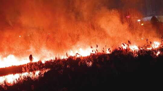 火灾大火山火现场