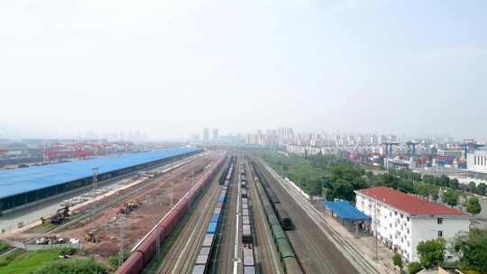 重庆渝新欧物流园铁路运输航拍4K