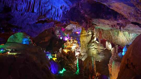 河南洛阳栾川县鸡冠洞景区喀斯特地貌溶洞