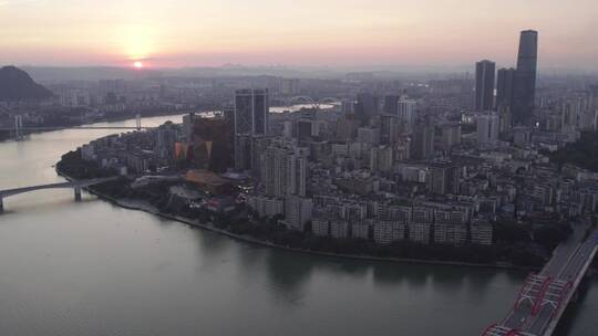 4k 航拍广西柳州城市景观天际线