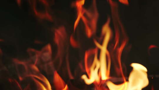 壁炉中燃烧的火焰特写视频素材模板下载