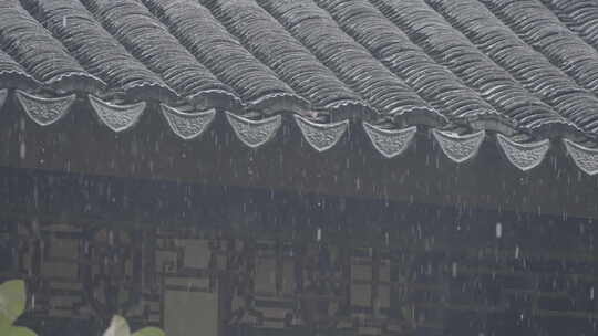 古建筑屋檐下雨 意境水滴 唯美屋檐雨滴