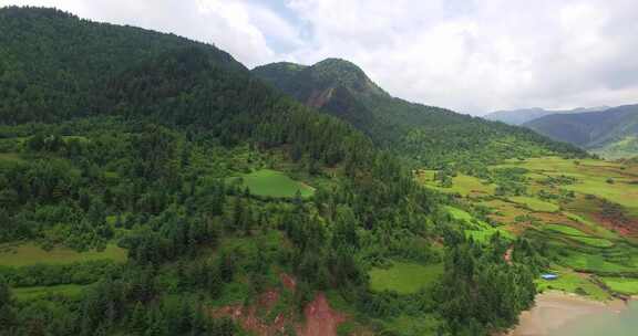 绿水青山乡村风景航拍