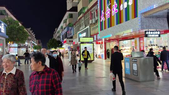 城市街道马路建筑步行街街商铺菜市场人流视频素材模板下载