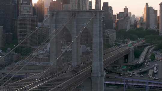 城市航拍纽约布鲁克林大桥日落摩天大楼汽车