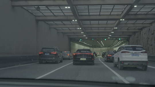 Slog3杭州隧道晚高峰堵车视频素材模板下载