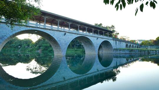 桂林七星公园花桥风雨桥视频素材模板下载