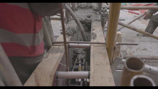 北京工人体育馆建筑工地水泥浇注视频素材模板下载