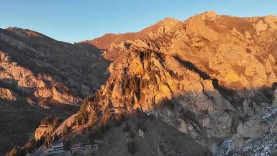 青海互助天门寺山峰树林航拍视频