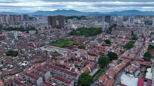 漳州古城航拍闽南古厝城市红砖瓦房漳州市区