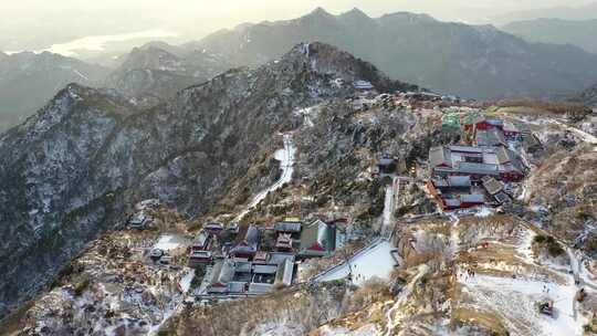 雪后看泰山