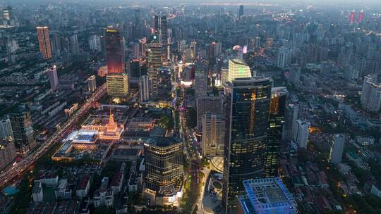 上海静安区繁华商业区与高架路俯瞰