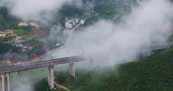 大山里的高架桥高速桥梁公路风光