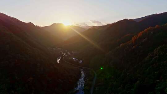 群山 秦岭落日