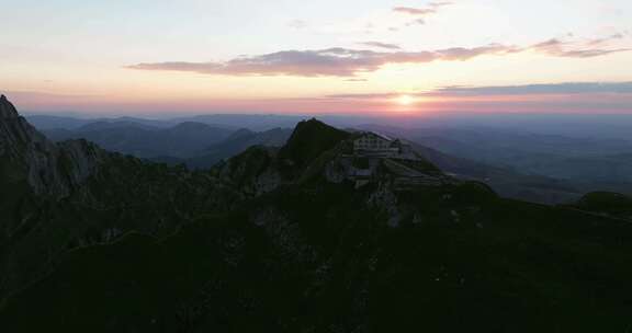 Altenalp Turm，山脉，无人机