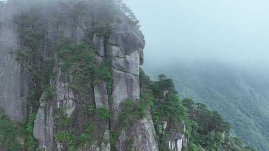 山峰云雾岩石航拍悬崖峭壁石崖特写石峰风光