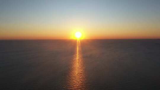 日出 海边 航拍 大海 早晨 太阳