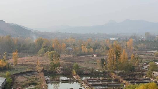 济南南部山区，卧虎山水库秋景