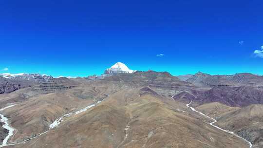 西藏阿里地区冈仁波齐神山雪山高空航拍