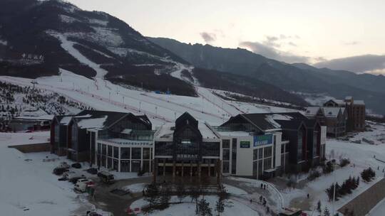 鳌山滑雪场滑雪大厅游客服务中心