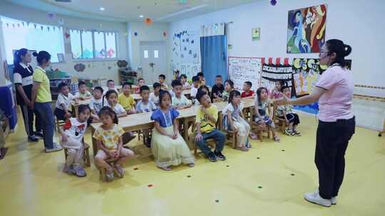 幼儿园教室活动