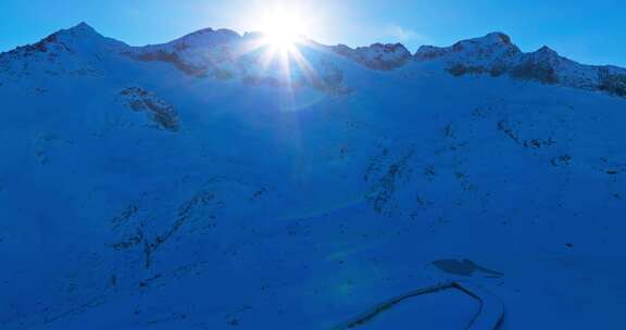 航拍川西高原达古冰川冬日风景壮丽雪山