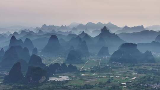 航拍中国桂林阳朔喀斯特景观