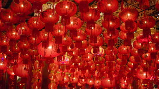 中国新年传统寺庙装饰与中国灯笼唐人街曼谷