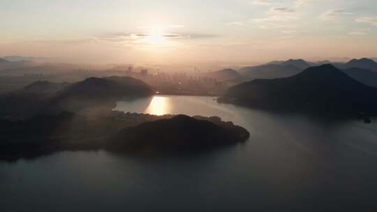 航拍杭州青山湖