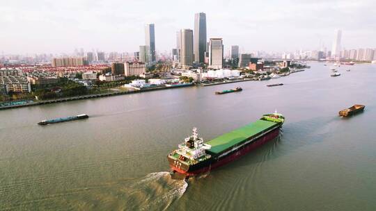 上海黄浦江货轮航拍视频素材模板下载