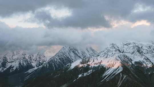 雪山云海延时摄影合集