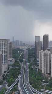 竖屏武汉城市暴雨