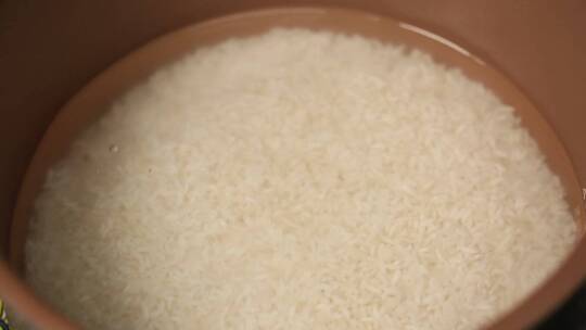 【镜头合集】高压锅焖米饭视频素材模板下载