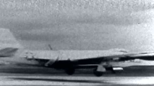 1952年 新中国人民解放军击落美国侦察机