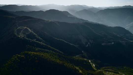 乡村振兴云南绿色山区崇山峻岭山路