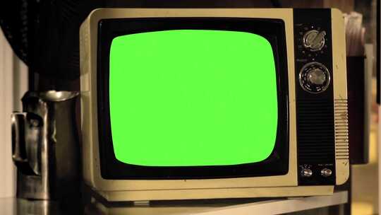 老式电视绿屏。视频素材模板下载
